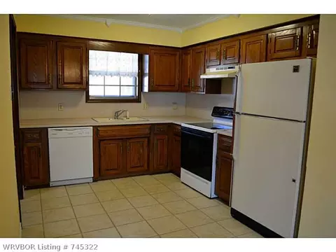9304 Enid St, Fort Smith, AR 72903 photo 3