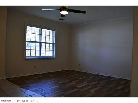 9304 Enid St, Fort Smith, AR 72903 photo 2