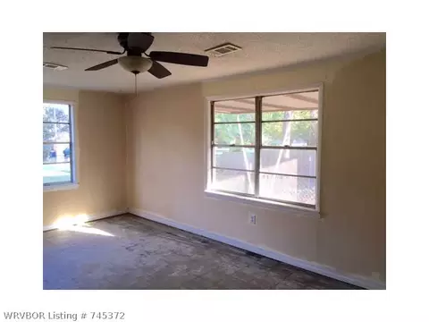 705 8th St, Barling, AR 72923 photo 12