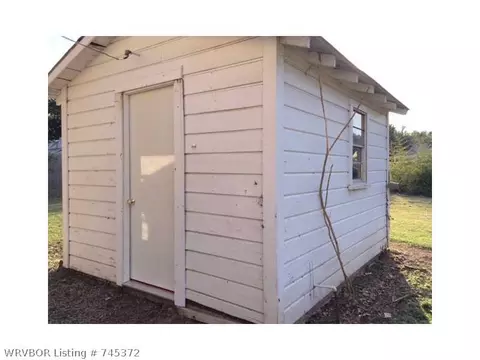 705 8th St, Barling, AR 72923 photo 17