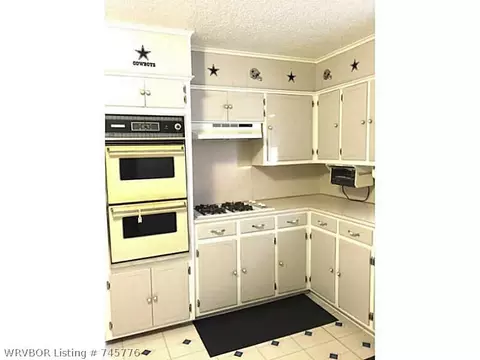 300 E Broadway St, Huntington, AR 72940 photo 5