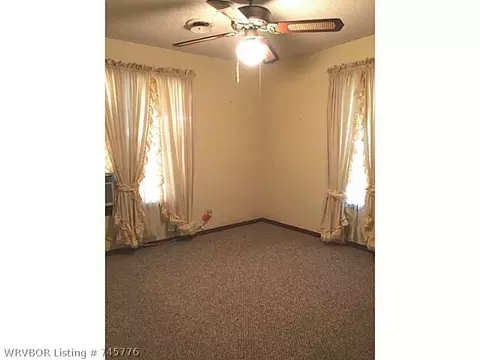300 E Broadway St, Huntington, AR 72940 photo 3