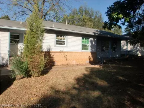 1619 S Independence St, Fort Smith, AR 72901 photo 9