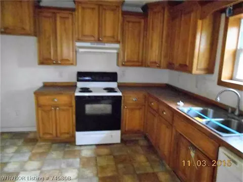 802 Cherokee Trl, Ozark, AR 72949 photo 4