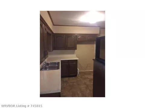 2311 Fairview Dr, Fort Smith, AR 72901 photo 2