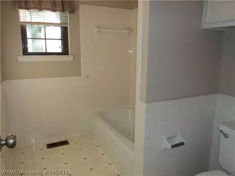 4500 Victoria Dr, Fort Smith, AR 72904 photo 13