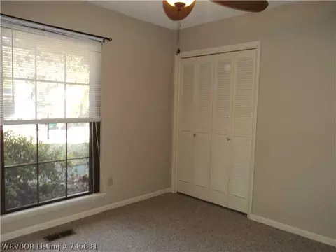 4500 Victoria Dr, Fort Smith, AR 72904 photo 9