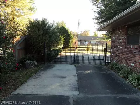 4500 Victoria Dr, Fort Smith, AR 72904 photo 16