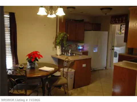 1930 N 55 Pl, Fort Smith, AR 72904 photo 2