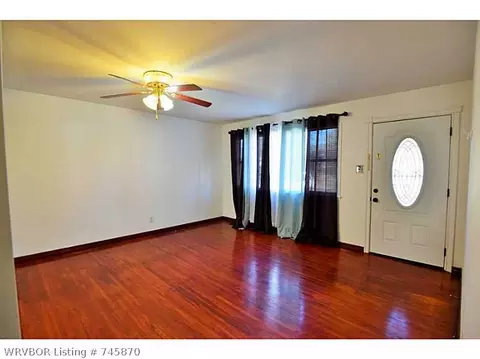 2215 N 55th Ln, Fort Smith, AR 72904 photo 3