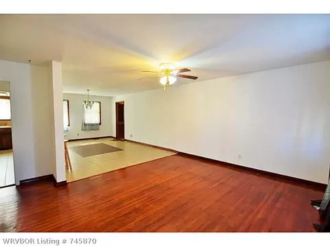 2215 N 55th Ln, Fort Smith, AR 72904 photo 5