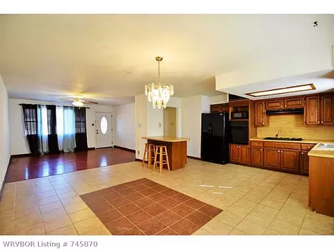 2215 N 55th Ln, Fort Smith, AR 72904 photo 7
