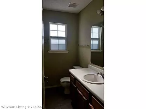 7012 Red Bud Dr, Fort Smith, AR 72916 photo 9