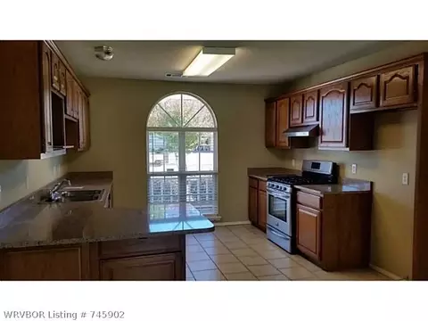 7012 Red Bud Dr, Fort Smith, AR 72916 photo 3