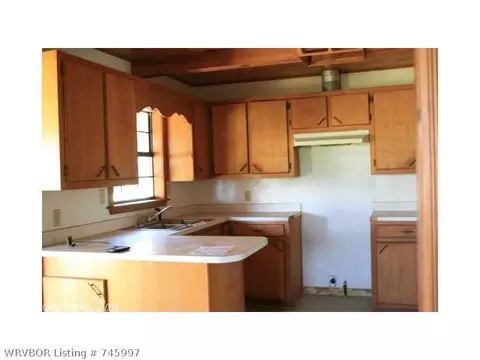 103 W Dover St, Hatfield, AR 71945 photo 3