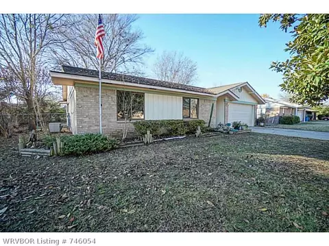 8712 S 31st Ter, Fort Smith, AR 72908 photo 3