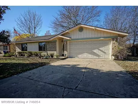 8712 S 31st Ter, Fort Smith, AR 72908 photo 1