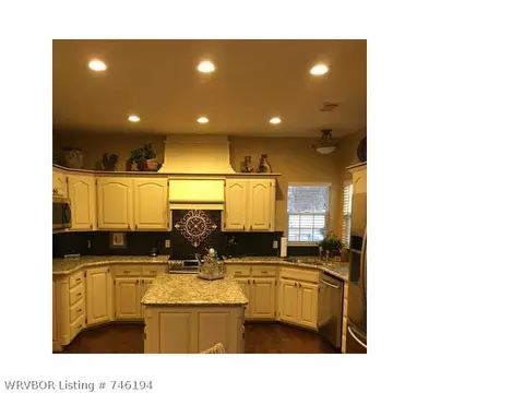 12100 Stonechase Dr, Fort Smith, AR 72916 photo 5