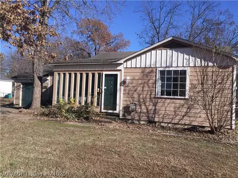 4023 S 18th St, Fort Smith, AR 72903 photo 1