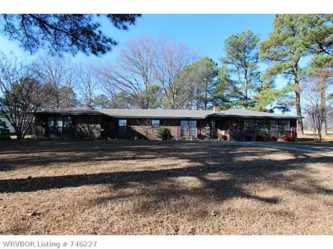 638 E Newberry Rd, Alma, AR 72921 photo 1