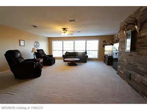 638 E Newberry Rd, Alma, AR 72921 photo 7