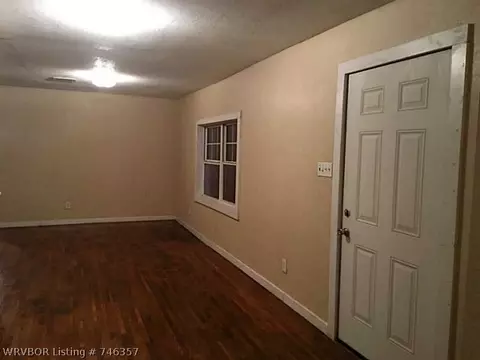 503 N 3rd St, Midland, AR 72945 photo 5