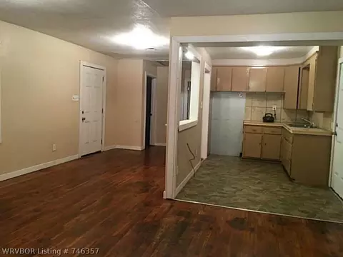 503 N 3rd St, Midland, AR 72945 photo 4