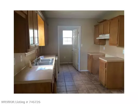 1215 N 15th St, Fort Smith, AR 72901 photo 4