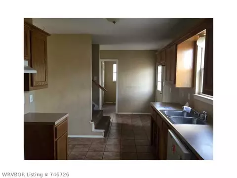 1215 N 15th St, Fort Smith, AR 72901 photo 3