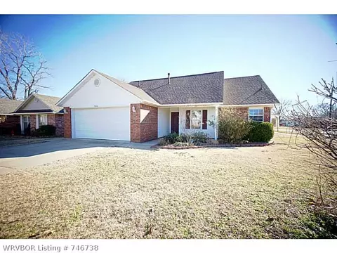705 Nikolas St, Lavaca, AR 72941 photo 1
