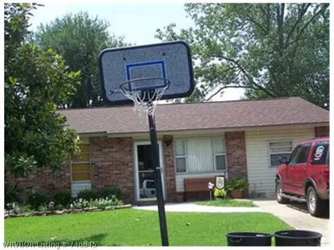 905 P St, Barling, AR 72923 photo 1