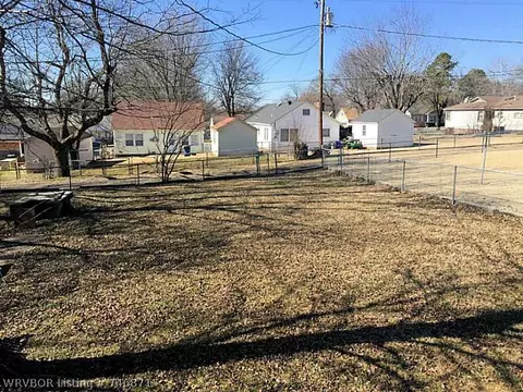 1437 N 36th St, Fort Smith, AR 72904 photo 9