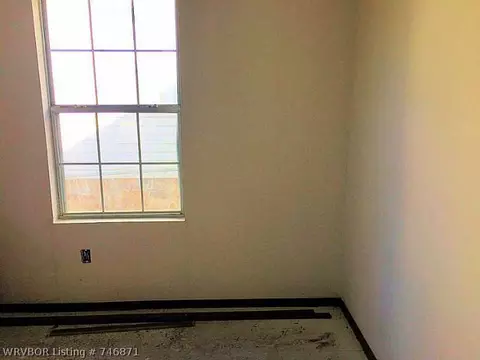 1437 N 36th St, Fort Smith, AR 72904 photo 8