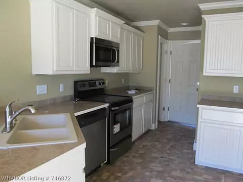 608 E Mary St, Paris, AR 72855 photo 4