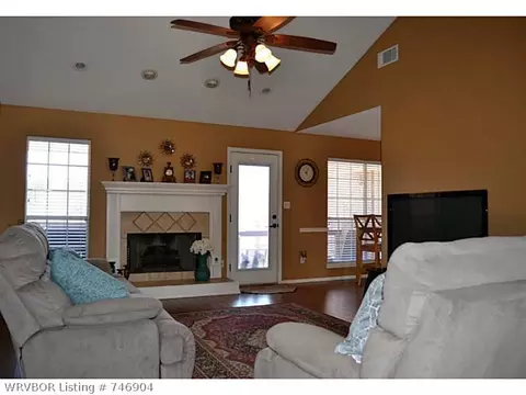 7111 Blackjack Dr, Fort Smith, AR 72916 photo 3