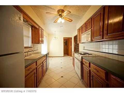 1700 Prestwick Dr, Fort Smith, AR 72908 photo 9