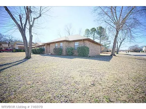 1700 Prestwick Dr, Fort Smith, AR 72908 photo 3