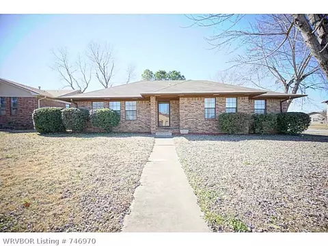 1700 Prestwick Dr, Fort Smith, AR 72908 photo 2