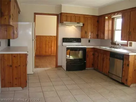 1901 N Albert Pike Ave, Fort Smith, AR 72904 photo 7