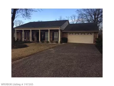 2119 Camelot Dr, Fort Smith, AR 72903 photo 1