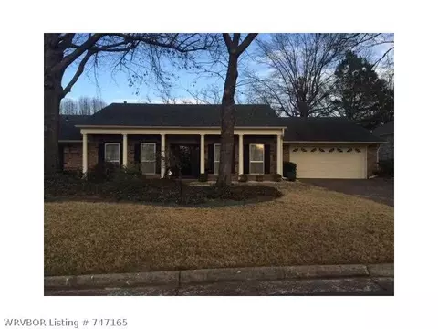 2119 Camelot Dr, Fort Smith, AR 72903 photo 2