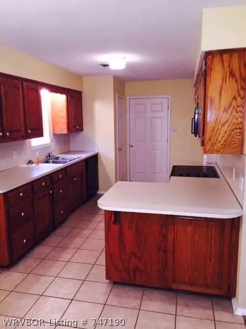 9304 Darlington Cir, Fort Smith, AR 72908 photo 3
