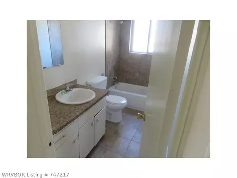 7924 Hermitage Dr, Fort Smith, AR 72908 photo 4