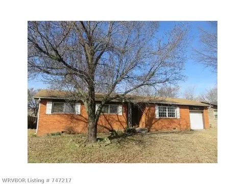 7924 Hermitage Dr, Fort Smith, AR 72908 photo 1