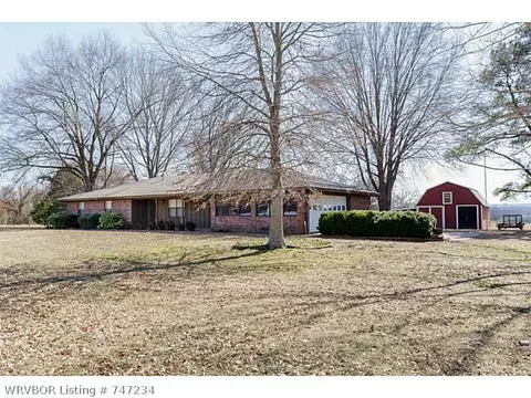 5207 Park Rd, Lavaca, AR 72941 photo 1