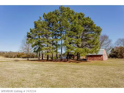 5207 Park Rd, Lavaca, AR 72941 photo 4
