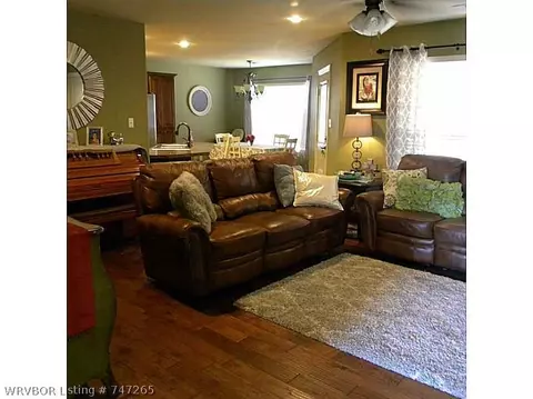 1804 Fairbanks Dr, Barling, AR 72923 photo 3