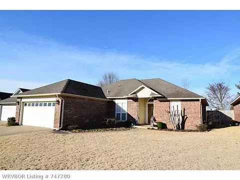 6408 Fallstone Rd, Fort Smith, AR 72916 photo 2
