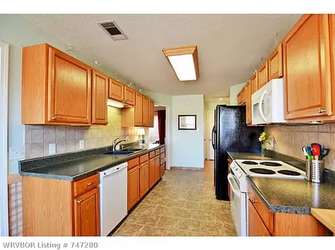 6408 Fallstone Rd, Fort Smith, AR 72916 photo 10