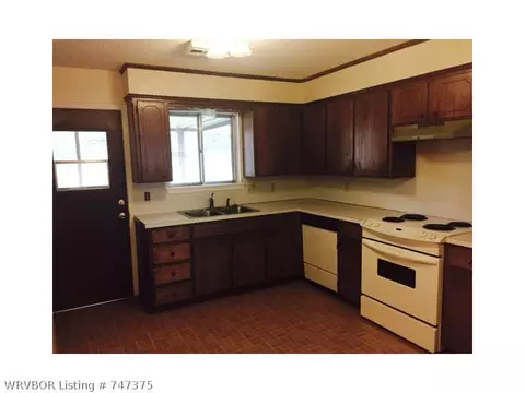702 K St, Barling, AR 72923 photo 3